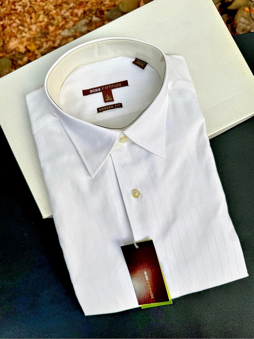 BCBG Attitude Modern Fit White Cotton Dress Shirt Size Large NWT